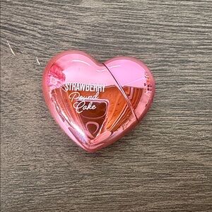 Bath & Body Works Strawberry Pound Cake Heart Lip Oil